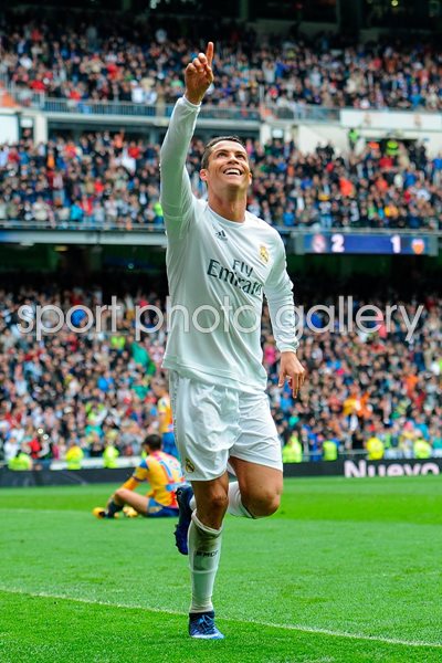 Cristiano Ronaldo Real Madrid celebrates a goal 2016