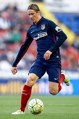 Fernando Torres Atletico Madrid with the ball