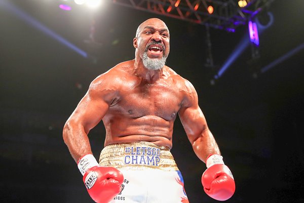 Shannon Briggs beats Emilio Ezequiel London 2016