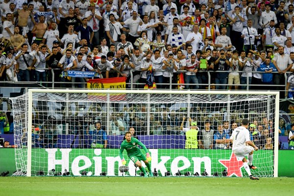  Cristiano Ronaldo Real Madrid Winning Penalty Milan 2016