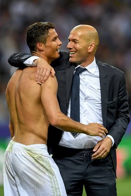 Cristiano Ronaldo & Zinedine Zidane Real Madrid Milan 2016