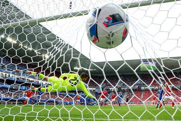 Gareth Bale Wales Free Kick v Slovakia Bordeaux 2016