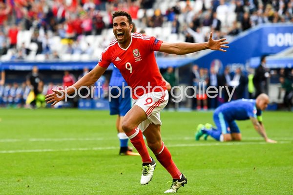Hal Robson-Kanu Wales Winner v Slovakia Bordeaux 2016