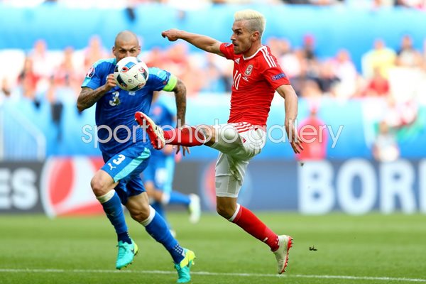 Aaron Ramsey Wales v Slovakia Bordeaux 2016