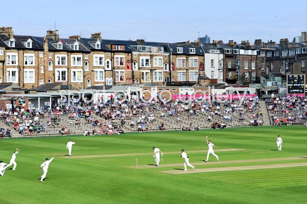 Yorkshire v Worcestershrie - LV County Championship 2011