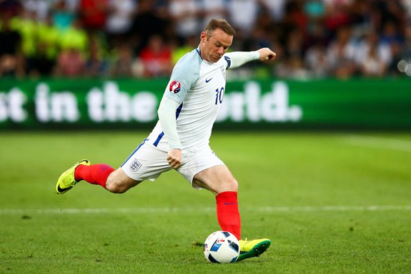 Wayne Rooney England v Russia Marseille