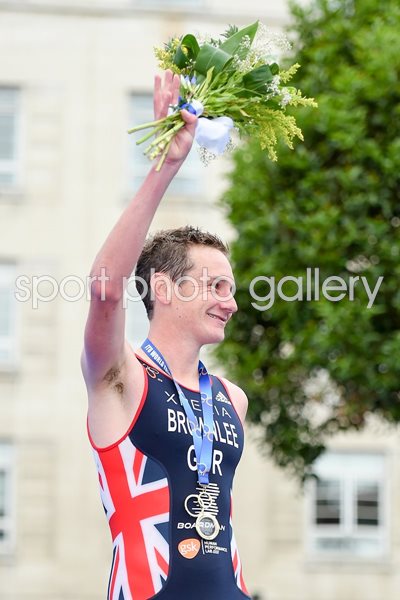 Alistair Brownlee wins World Triathlon Leeds 2016