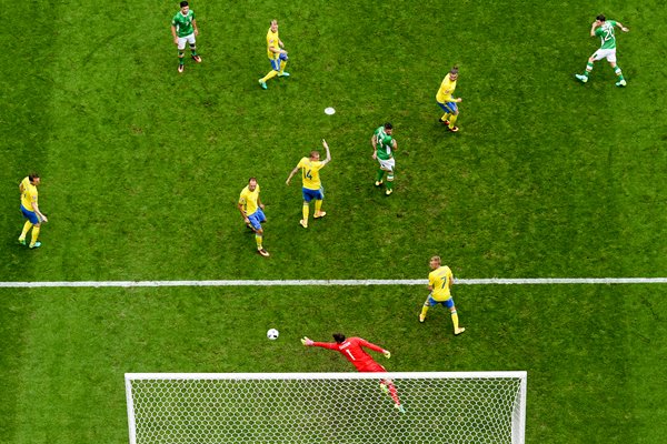 Wes Hoolahan scores Ireland v Sweden Paris 2016