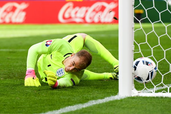 Joe Hart England v Wales Lens Europeans 2016