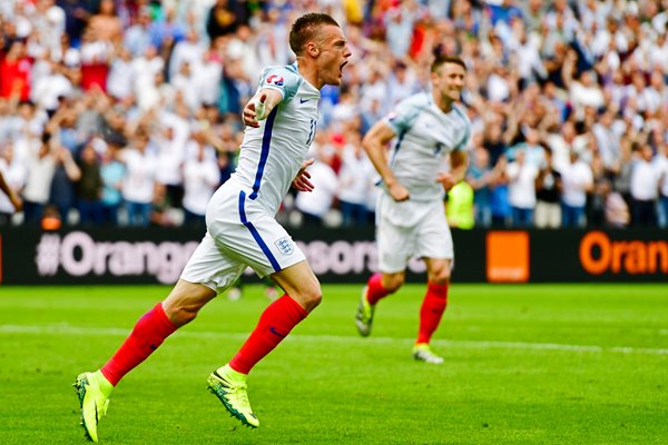 Jamie Vardy England scores v Wales Lens 2016