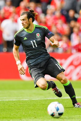 Gareth Bale Wales v England Lens Europeans 2016