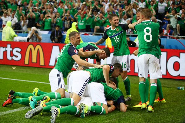 Gareth McAuley Northern Ireland scores v Ukraine 2016