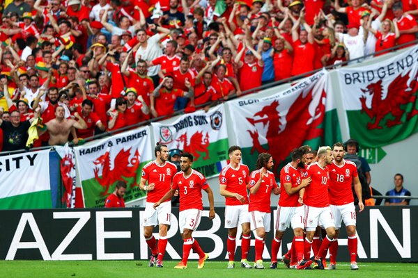 Aaron Ramsey Wales scores v Russia Toulouse 2016