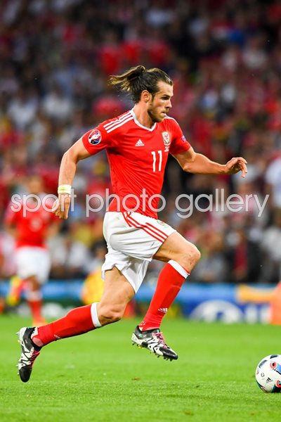 Gareth Bale Wales v Russia Toulouse 2016