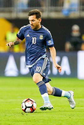 Lionel Messi Argentina 2016 dribble