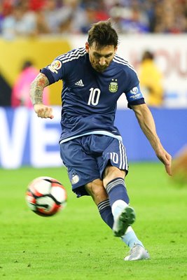 Lionel Messi Argentina free kick goal