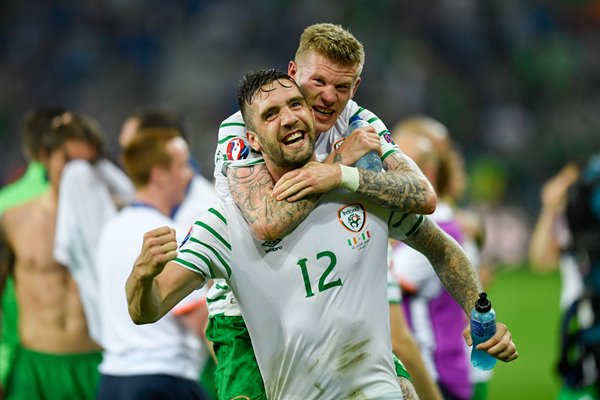 Shane Duffy & James McClean Ireland beat Italy 2016