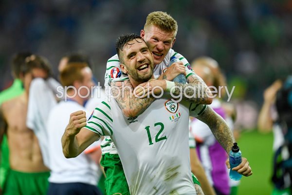 Shane Duffy & James McClean Ireland beat Italy 2016