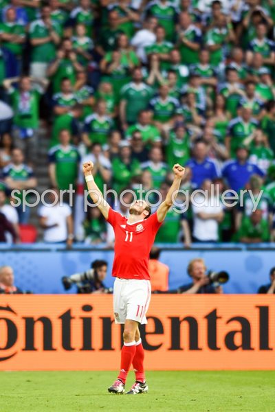 Gareth Bale Wales v Northern Ireland Paris 2016