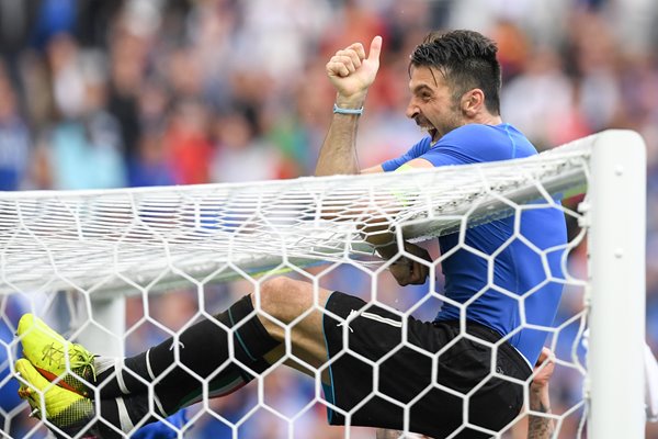 Gianluigi Buffon Italy beat Spain Paris Europeans 2016