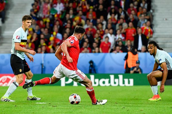 Hal Robson-Kanu Wales scores v Belgium Quarter Final 2016