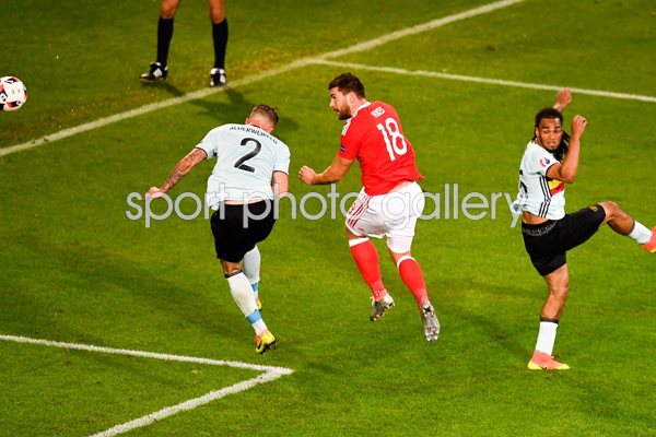 Sam Vokes Wales scores v Belgium Quarter Final 2016