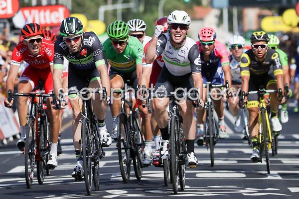 Mark Cavendish wins Stage 6 sprint Tour de France 2016