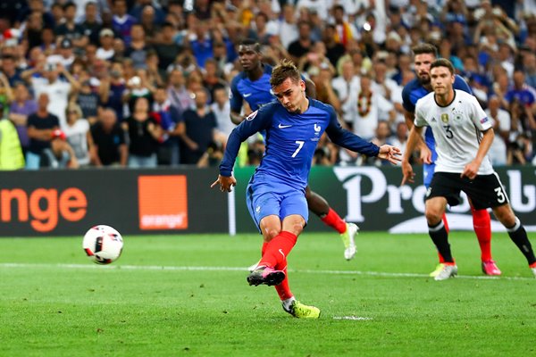 Antoine Griezmann France Penalty v Germany Marseille 2016