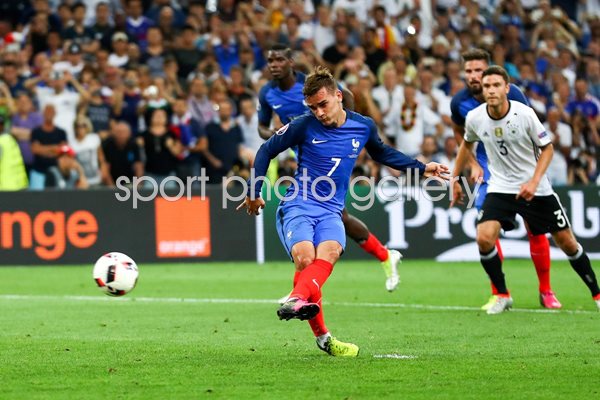 Antoine Griezmann France Penalty v Germany Marseille 2016