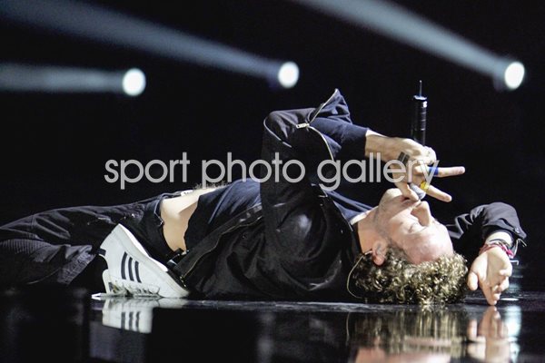 Coldplay on stage at The Brit Awards 2006