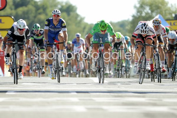 Mark Cavendish wins Stage 14 Sprint Tour 2016