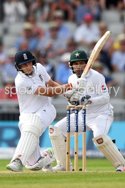 Joe Root England 254 v Pakistan Old Trafford 2016