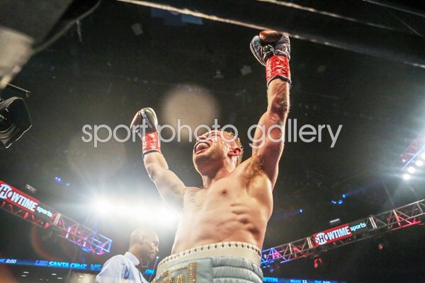 Carl Frampton beats Leo Santa Cruz New York 2016