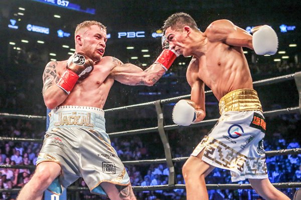 Carl Frampton v Leo Santa Cruz New York 2016