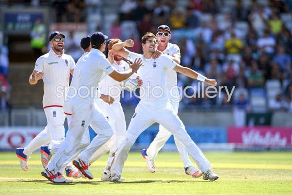 Steven Finn England v Pakistan Edgbaston 2016