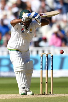 Sami Aslam Pakistan bowled by Stevn Finn England 2016