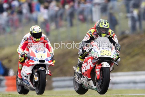 Cal Crutchlow Andrea Iannone Czech MotoGP 2016