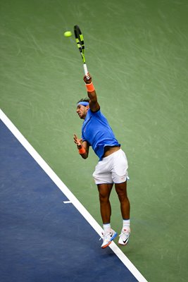 Rafael Nadal serves US Open New York 2016