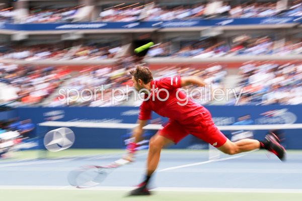 Stan Wawrinka 2016 US Open returns a shot