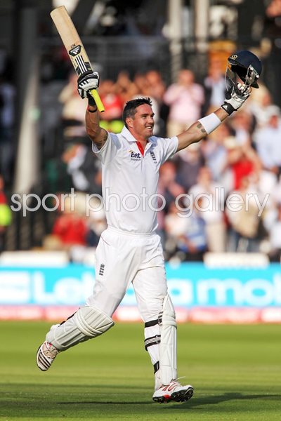 Kevin Pietersen 200* Lord's 2011