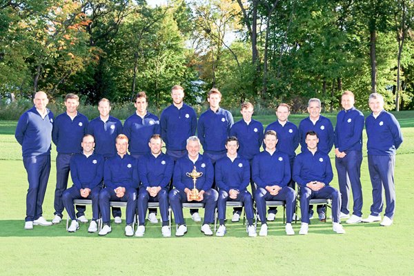 2016 Ryder Cup Team with Vice Captains