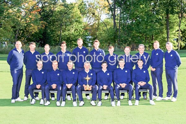 2016 Ryder Cup Team with Vice Captains