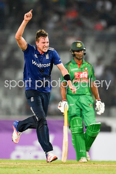 Jake Ball England v Bangladesh ODI Dhaka 2016