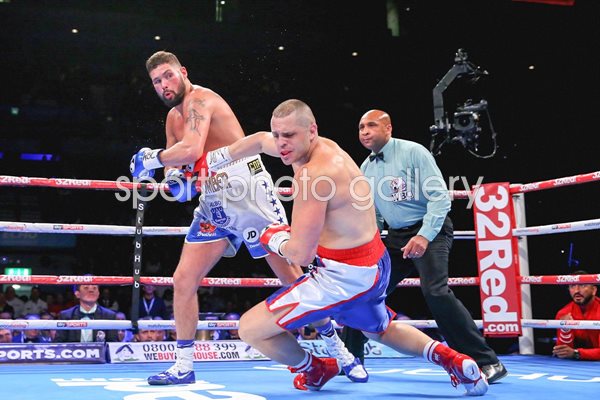 Tony Bellew punches BJ Flores Echo Arena 2016