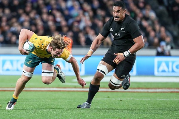 Jerome Kaino New Zealand v Michael Hooper Australia 2016