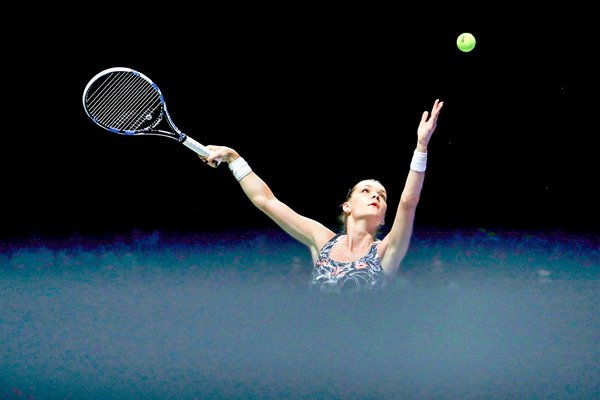 Agnieszka Radwanska serves BNP Paribas 2016