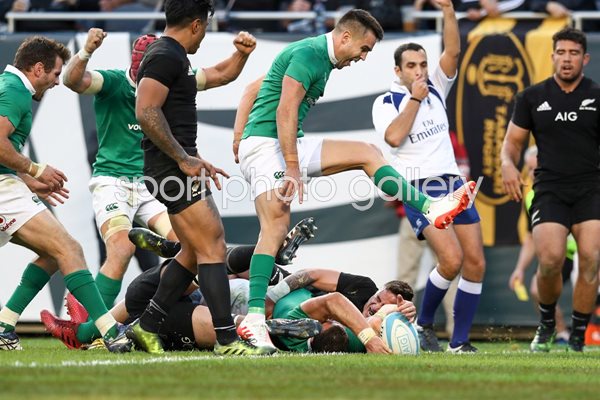 Robbie Henshaw Ireland scores v New Zealand 2016