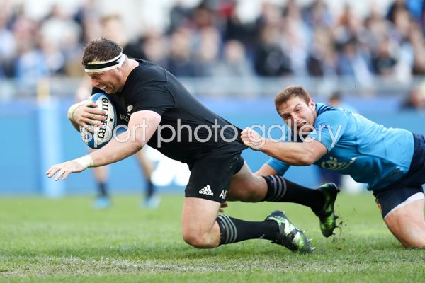 Wyatt Crockett New Zealand try v Italy
