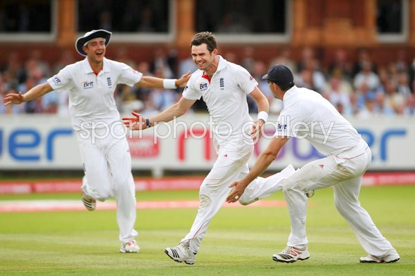 James Anderson England Lord's 2011