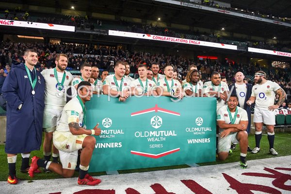 England beat v South Africa Twickenham 2016